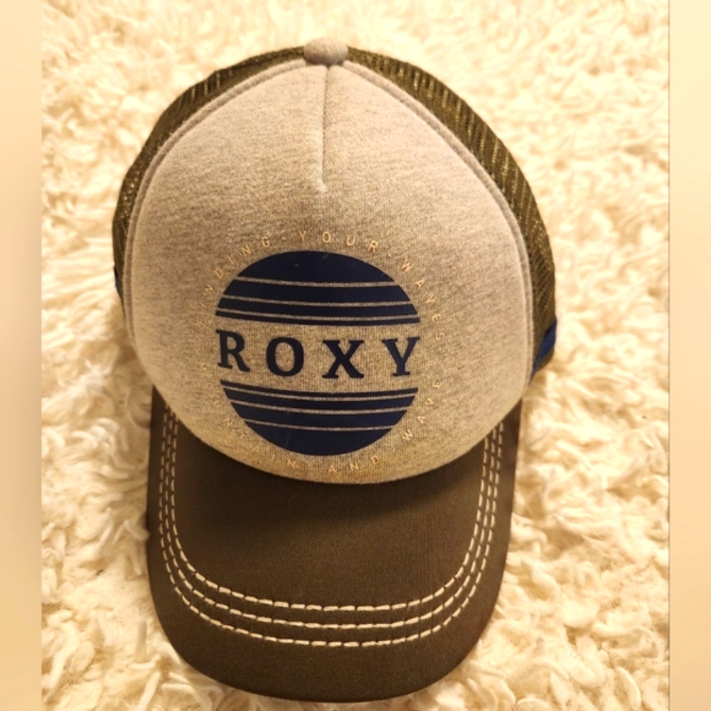 Roxy -- adjustable baseball cap